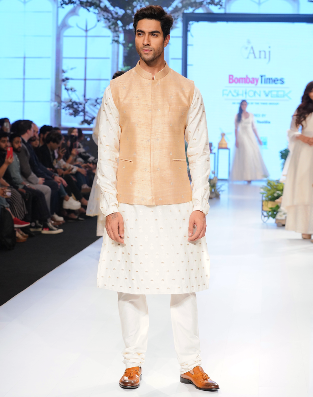 The Anirudh Kurta, Bandi and Churidar Set