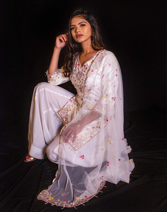The Alora Kurta Set